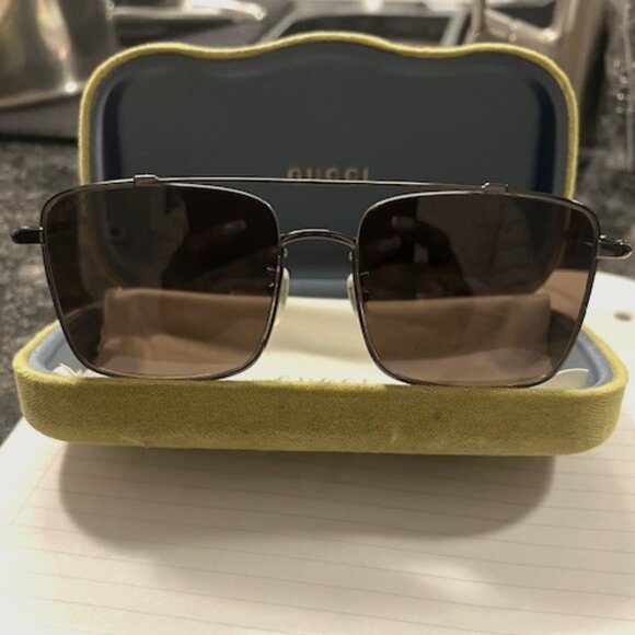 Gucci Sunglasses  56mm Navigator Square - Picture 1 of 3